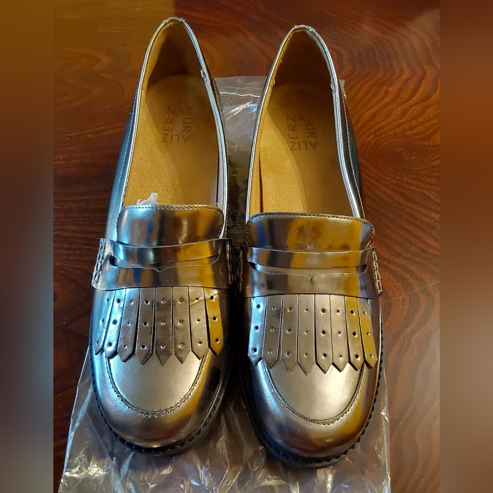 Naturalizer Darcy Women's Loafers & Slip-ons Pewter Metalic Leather